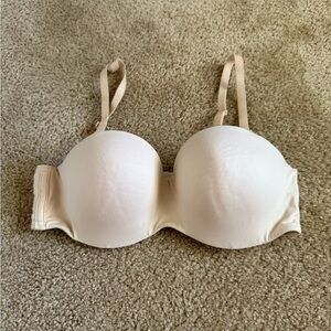 Victoria’s Secret Body by Victoria bra Size: 34D (D75)